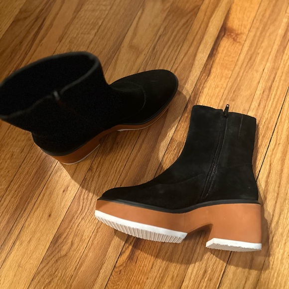 Matisse Black and Brown Heeled Boots size 8 - Picture 3 of 5